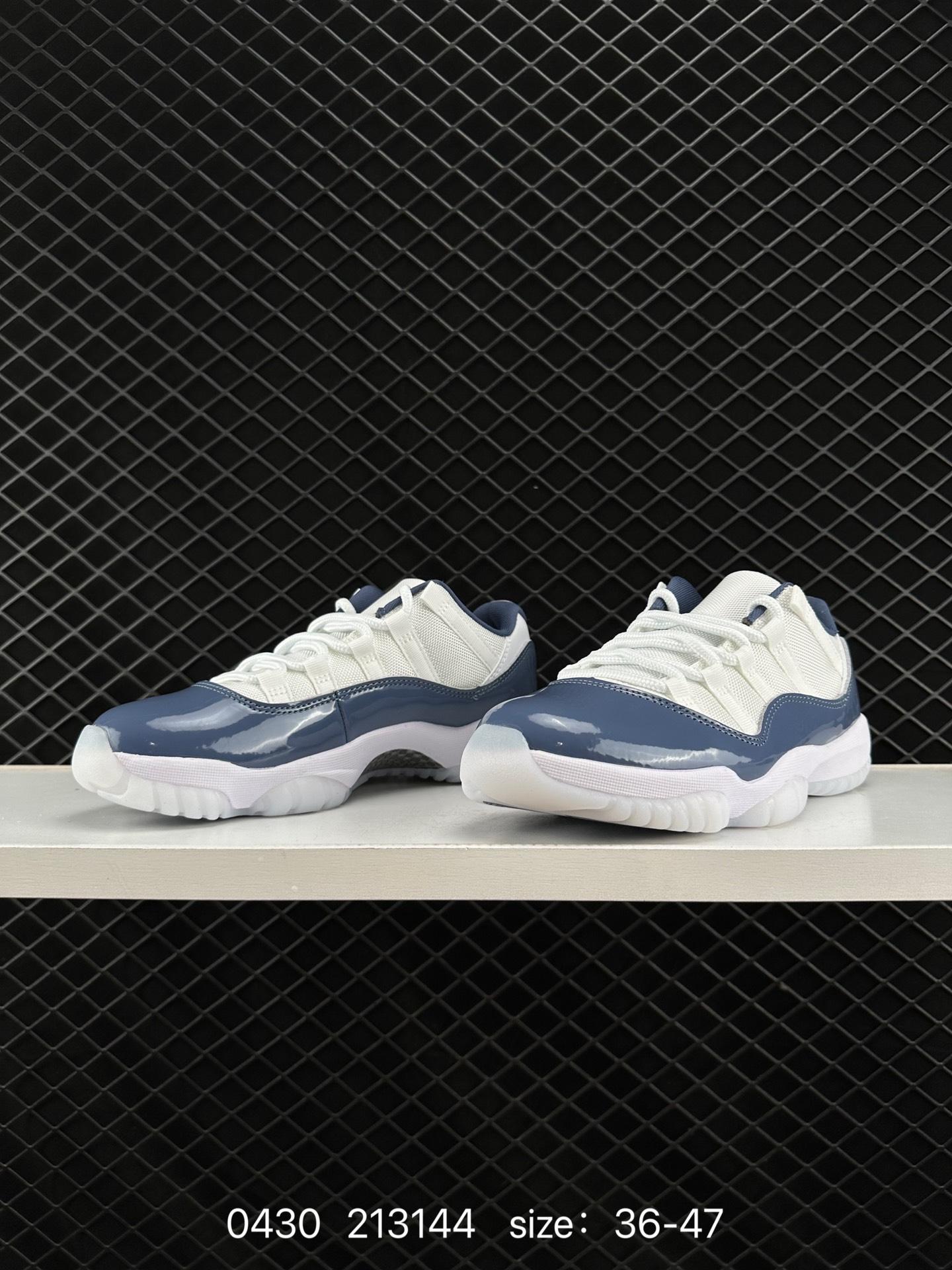 Air Jordan 11 Retro Low 
